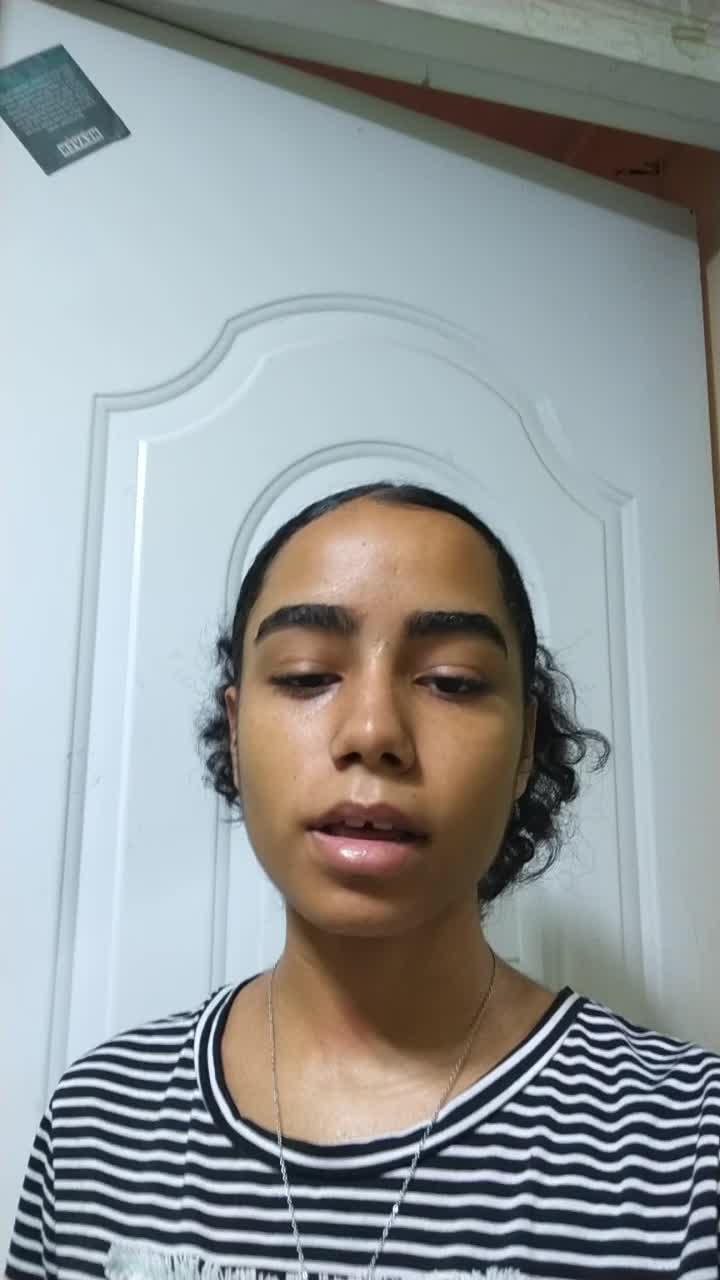 Asesora remota de servicio al cliente 