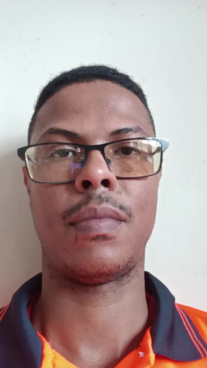 Operador de equipo pesado o atención al cliente