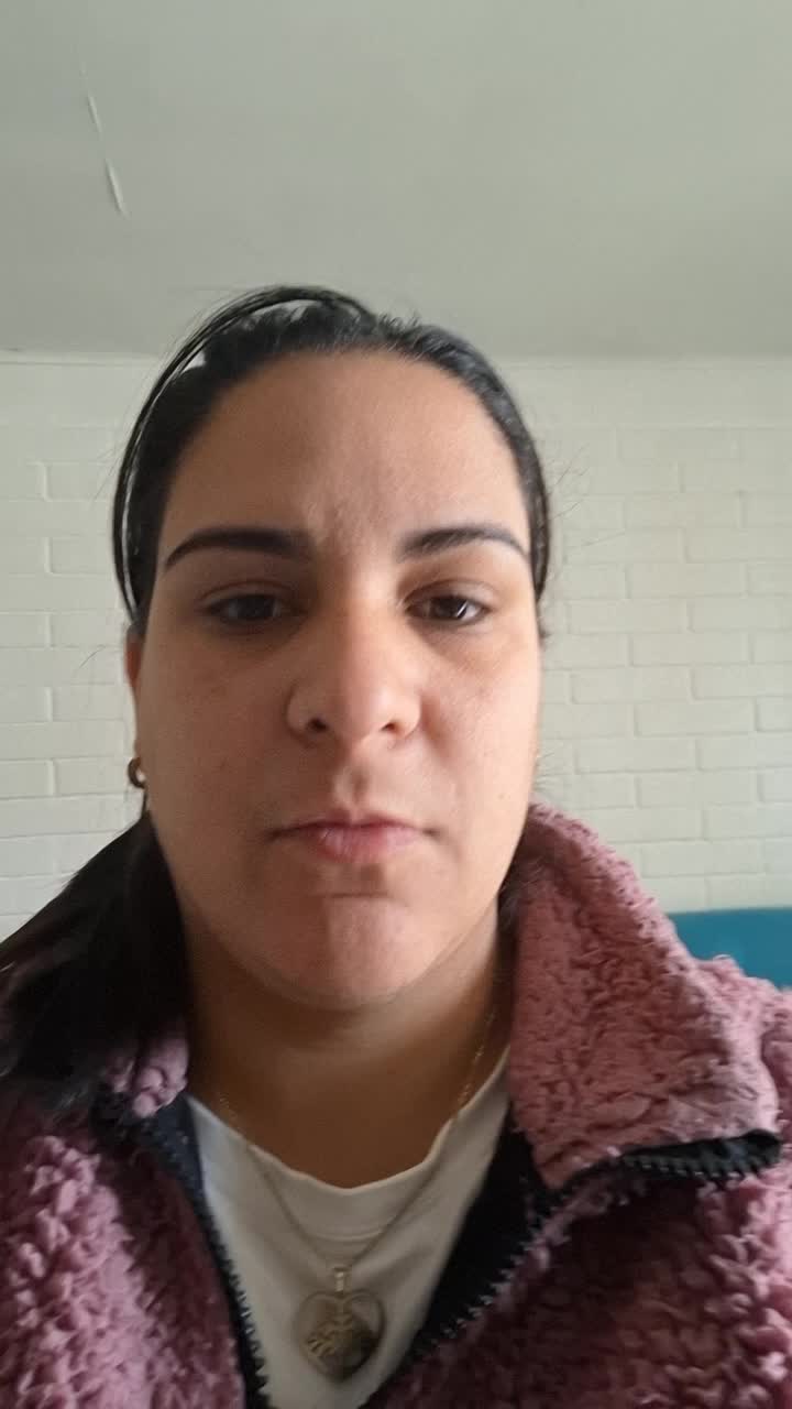 Ayudante de cocina y atención al cliente 