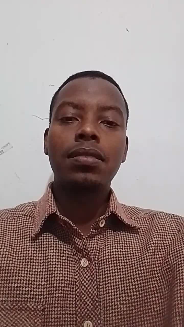 Operador perito agrónomo y atención al cliente 