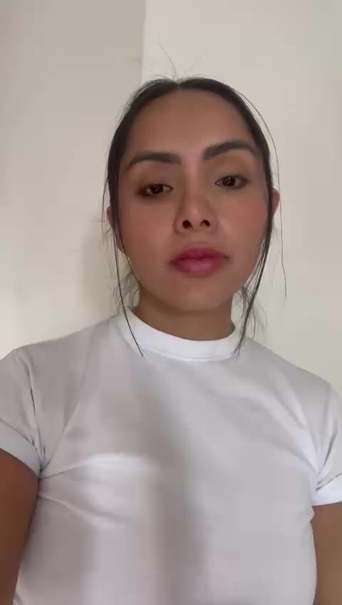 Laura Saavedra - Costumer Assistant