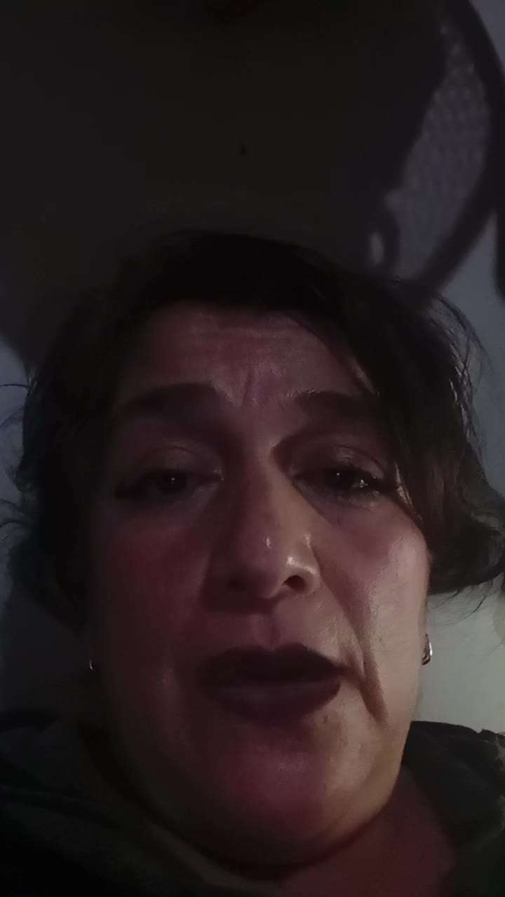 A asesora de hogar puertas adentro puedo cuidar ni