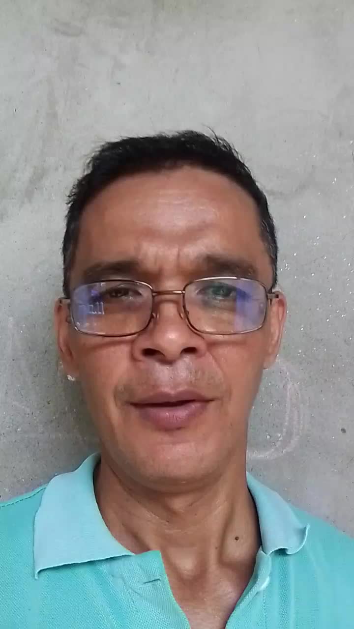 Ayudante . Informática, música 