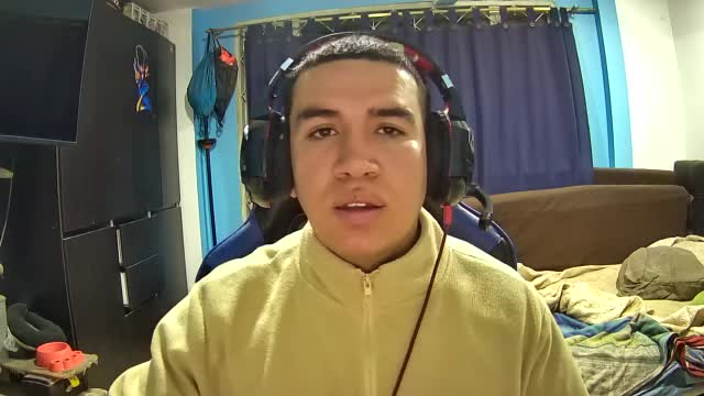 Soy Alejandro..