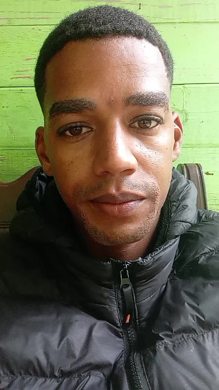 Animador .cantante modelo.actor.seguridad privado