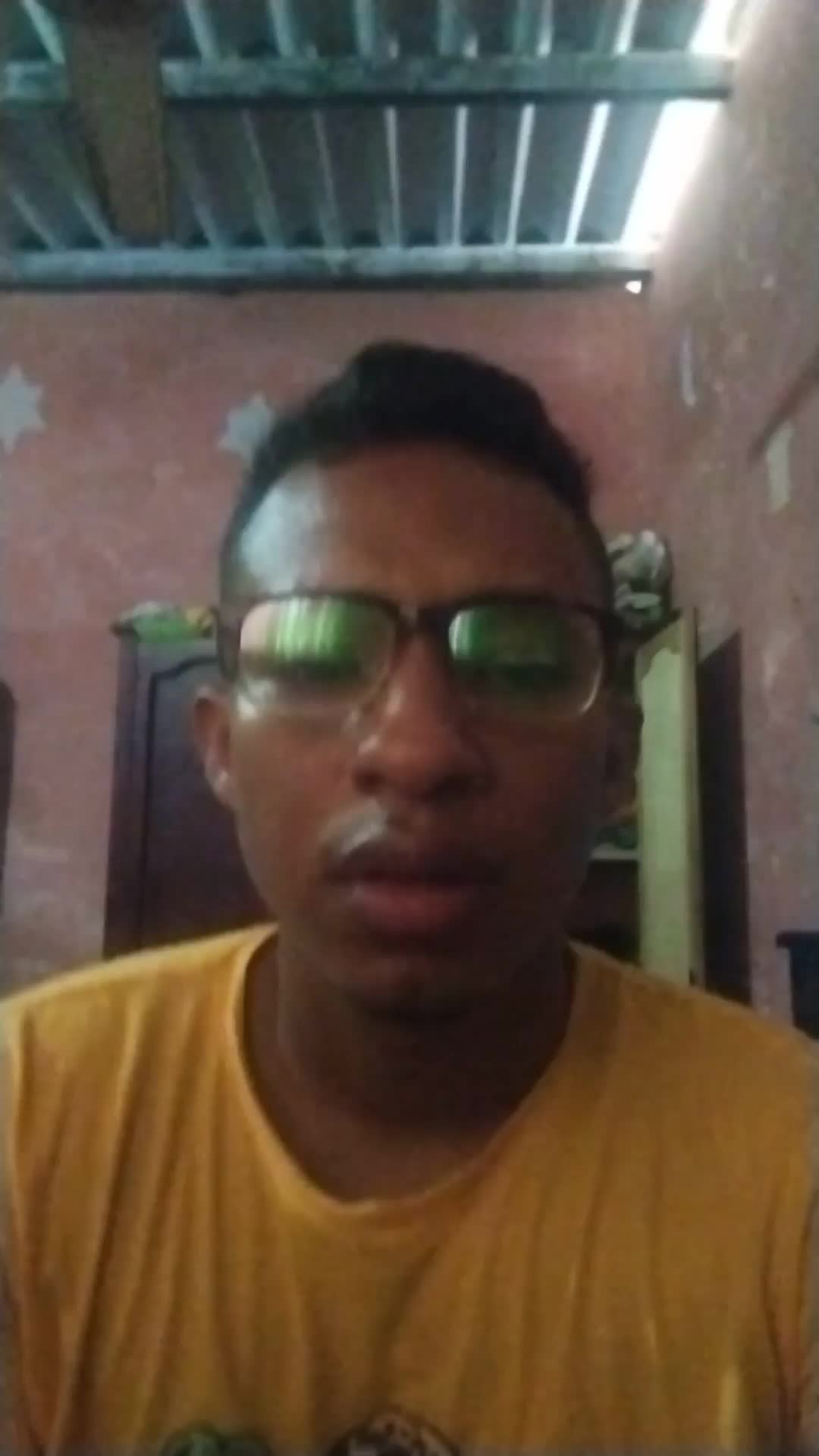 Lo que salga necesito trabajar 
