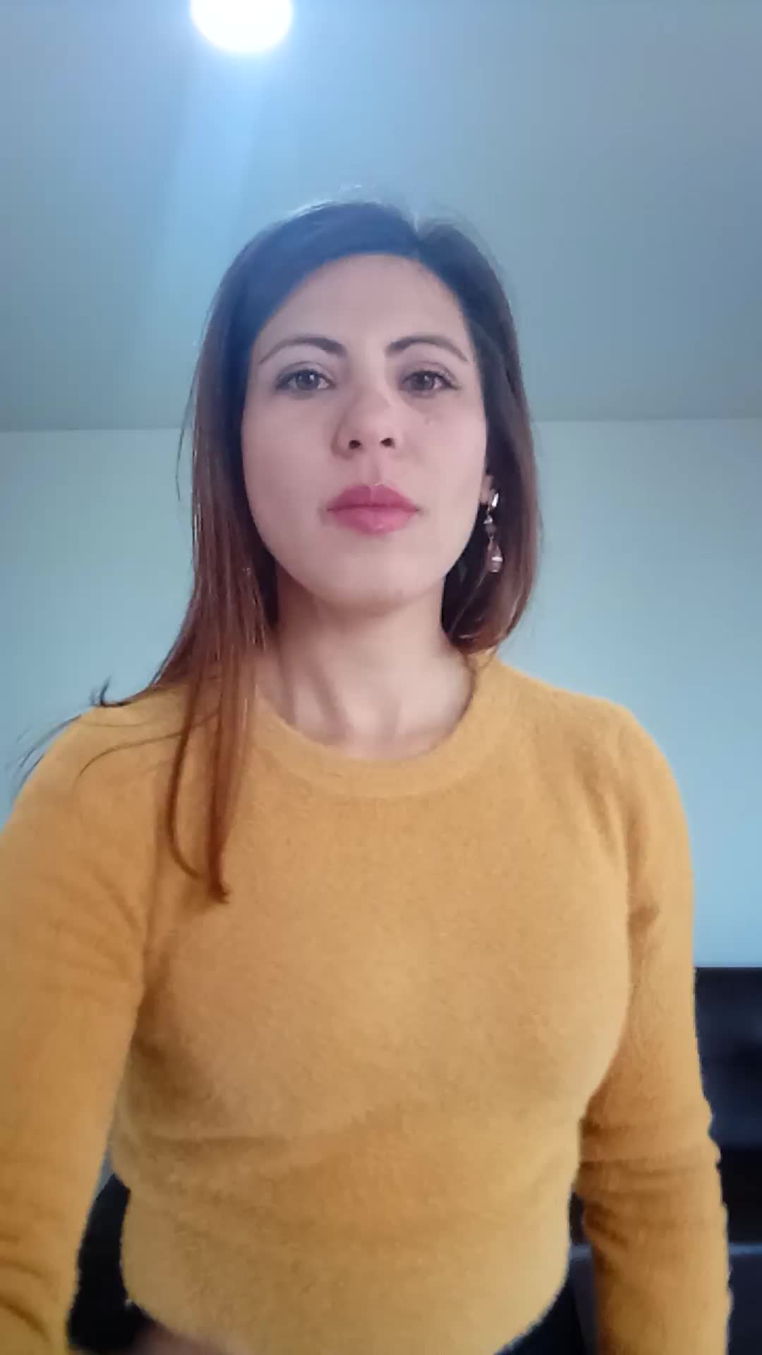 Asistente virtual orientada a la producción de contenido 