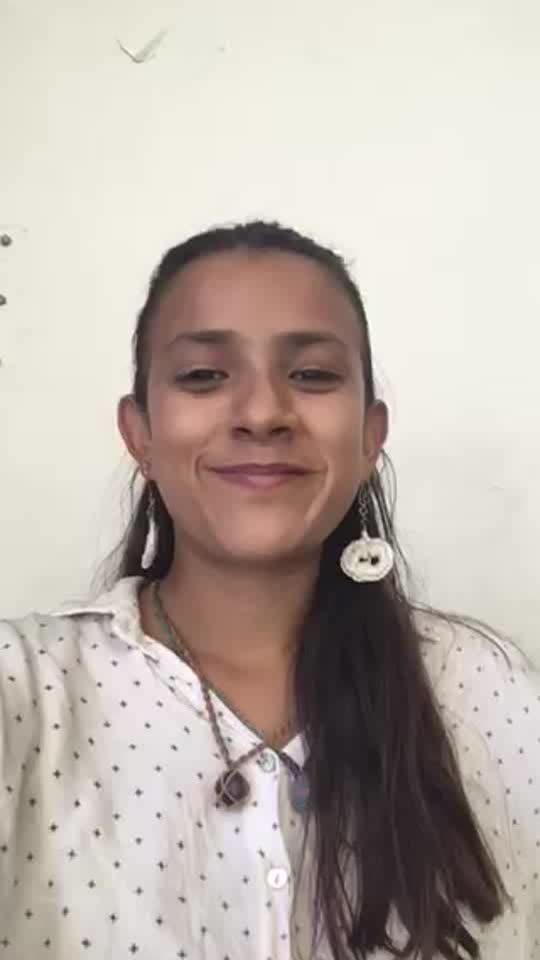 Mesera y recepcionista 