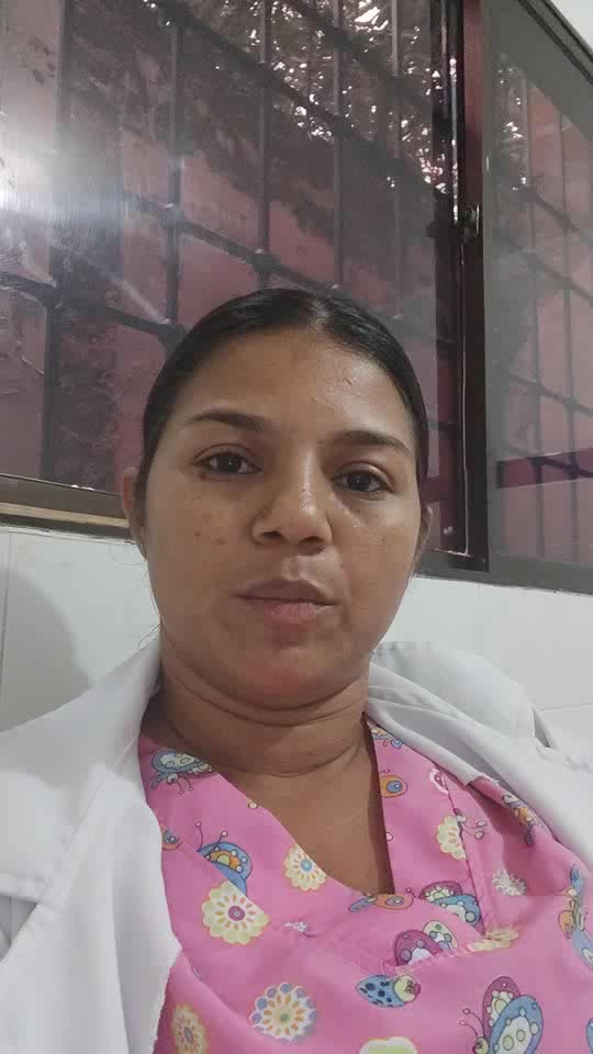 Cajera, recepcionista, mesera li