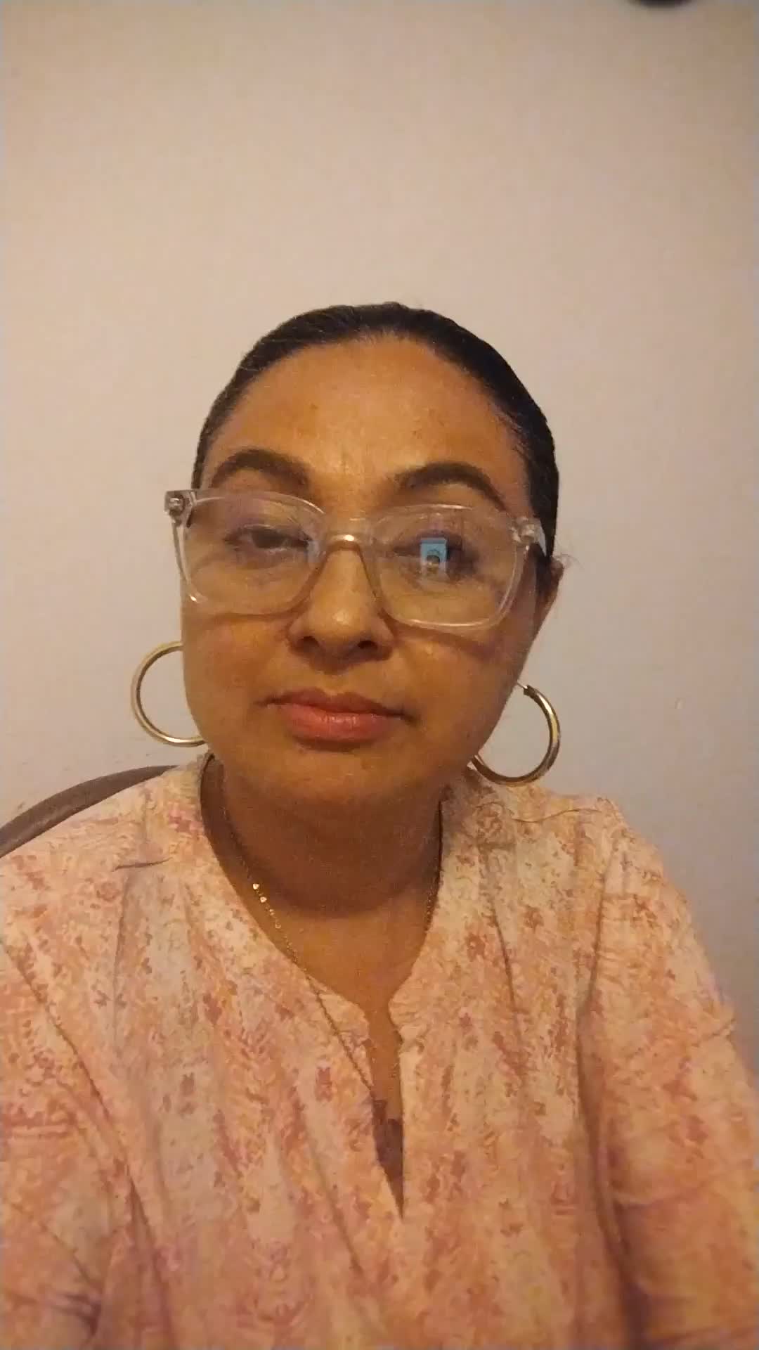 Lic en Educación con especialidad en Administración Escolar, también profa. En Educación Básica 