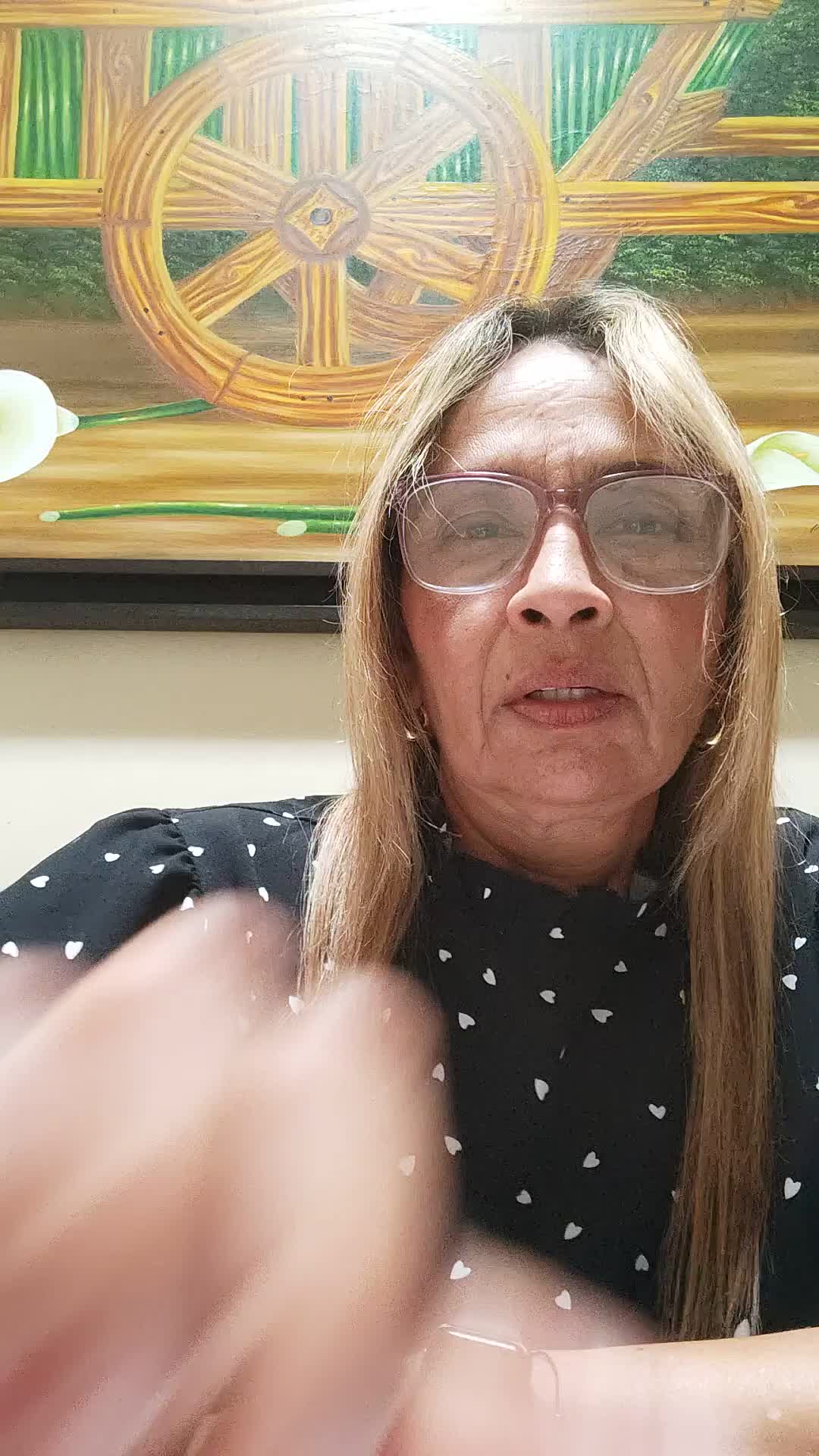 Contador, abogado, postgrado en talento humano