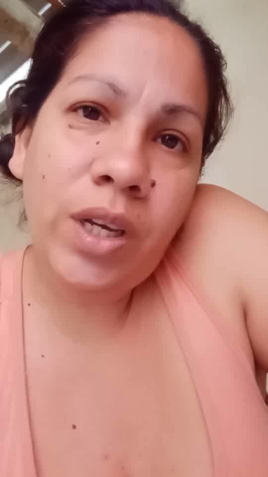 Camarera o ayudante de cocina  