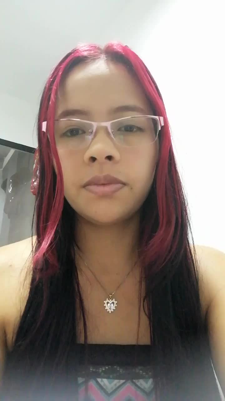 No tengo ningún titulo como tal eh trabajado de todo un poco y tengo referencias 