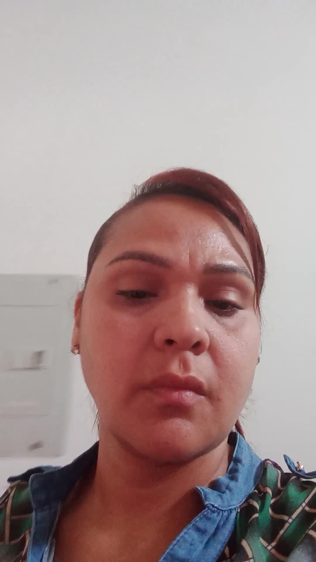 Vendedora y atención al cliente 