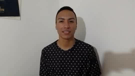 Presenta Daniel Clemente Pérez M