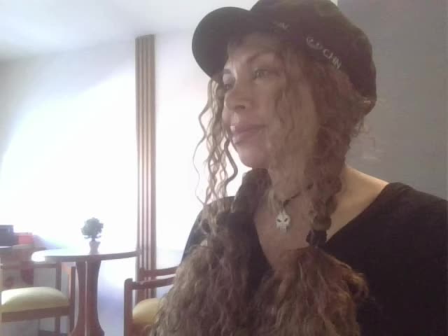 Psicóloga, comunicadora social y artista