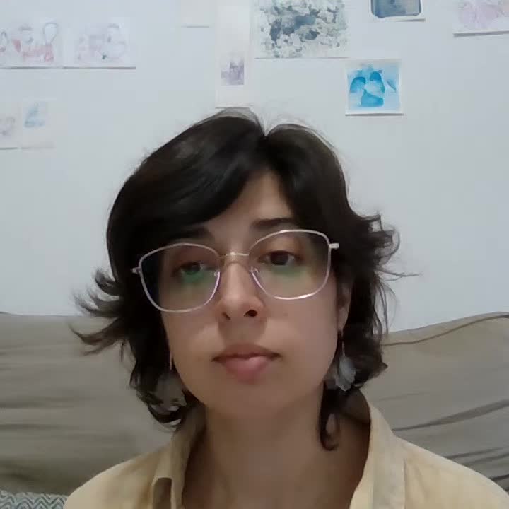 profesora de licenciatura en artes plásticas