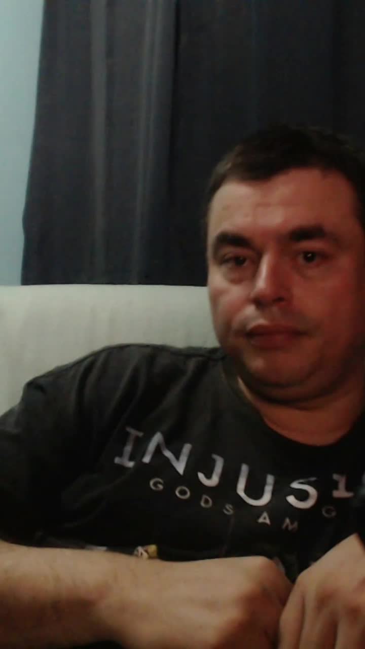 publicista, locutor y escritor libre