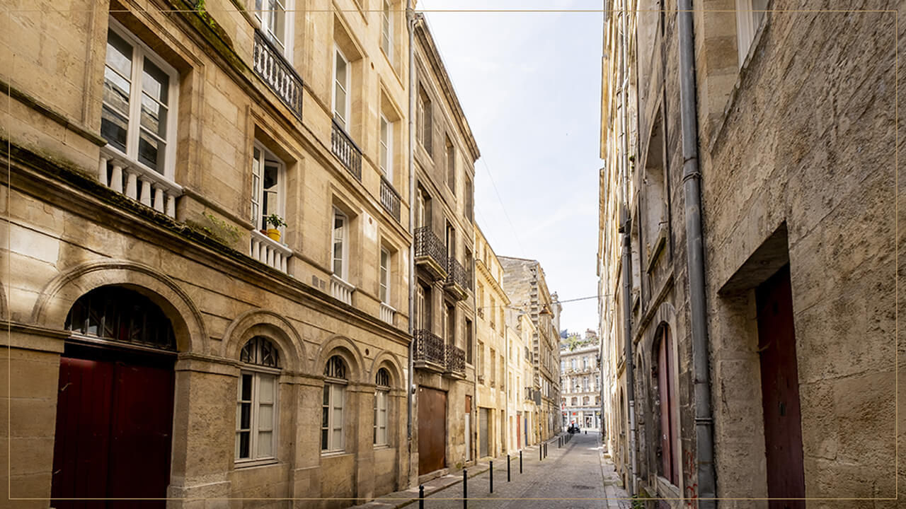 Rue de la Halle | Loi Malraux - Cheval Blanc Patrimoine