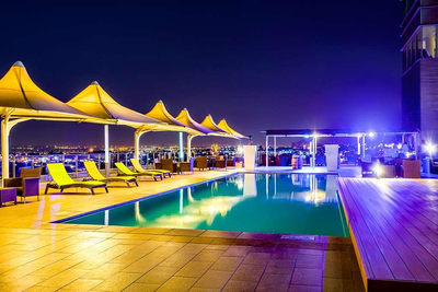 single-taken-complicated-gallery-utickets-10X