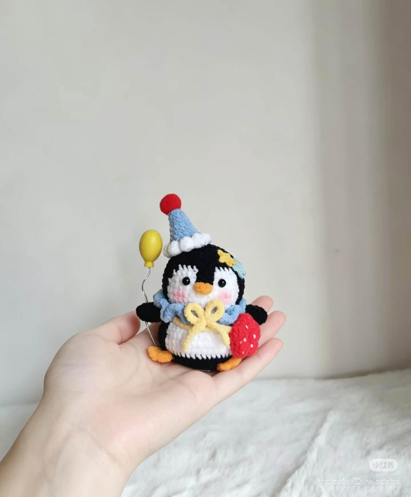 Chim cánh cụt đi dạo