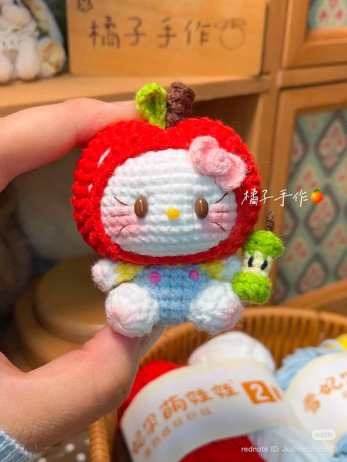 Kitty táo đỏ
