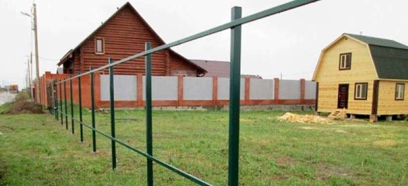 Столбы для забора width=