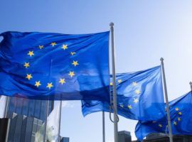 Komisja Europejska negatywnie o CBD i innych kannabinoidach, a pozytywnie o liściach konopi – szanse i zagrożenia dla rynku żywności