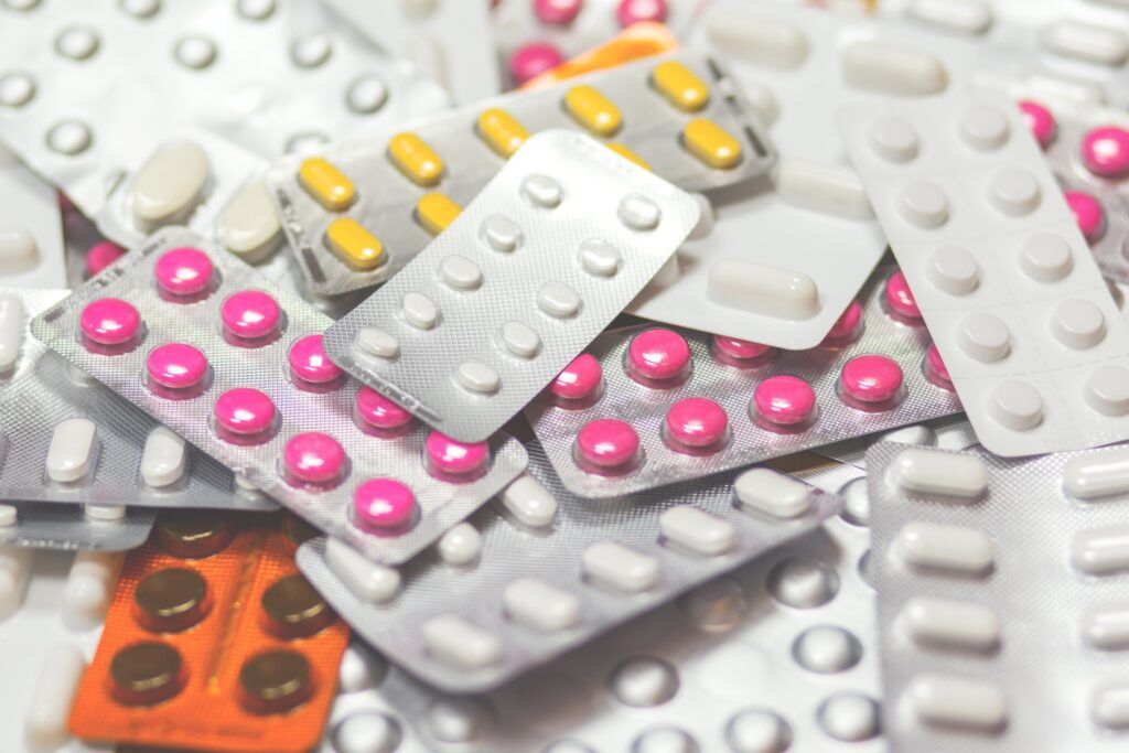 Rewolucja w receptach: apteki, farmaceuci i nowy model refundacji