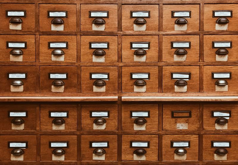 Archiwizacja dokumentacji w firmie i hurtowni farmaceutycznej