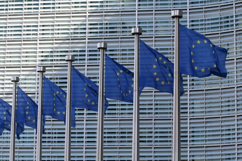 UE wdraża 12 pakiet sankcji w związku z agresją Rosji na Ukrainę - co wprowadza i jak zachować zgodność?
