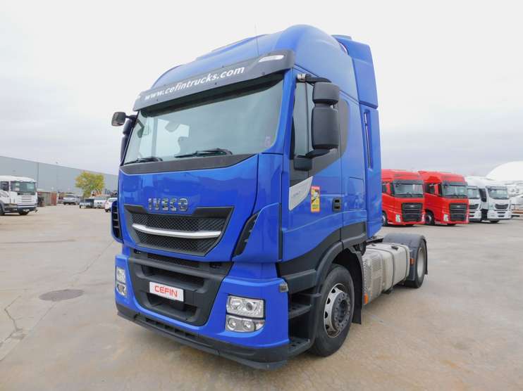 Tractor IVECO (Cod 77268)