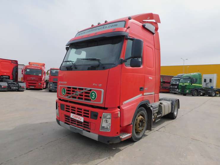 Tractor VOLVO (Cod 78247)