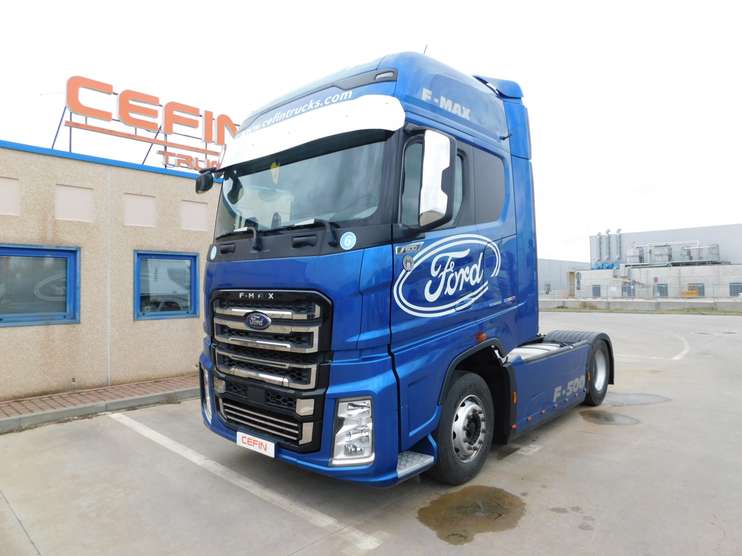 Tractor FORD (Cod 79553)