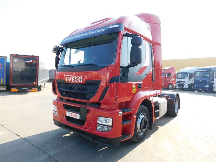 Tractor IVECO (Cod 79932)
