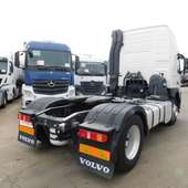 Tractor VOLVO (Cod 81022)