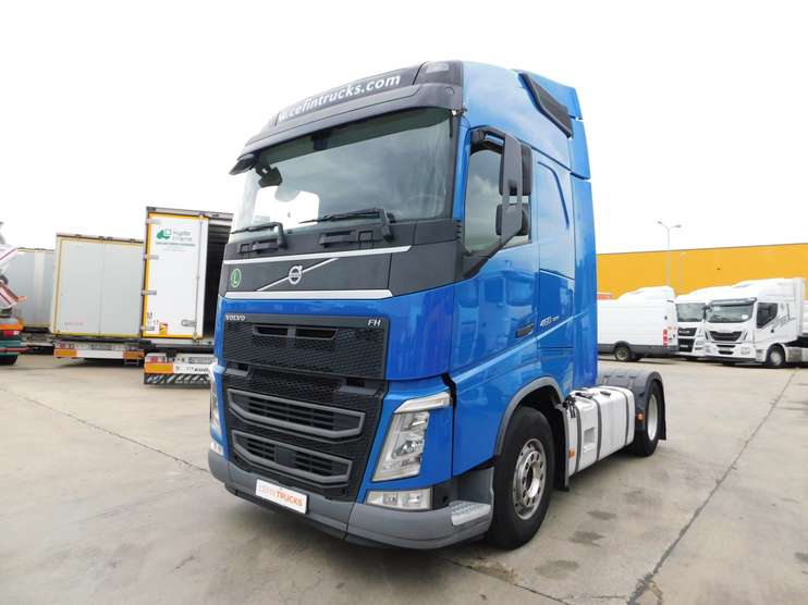 Tractor VOLVO (Cod 83870)