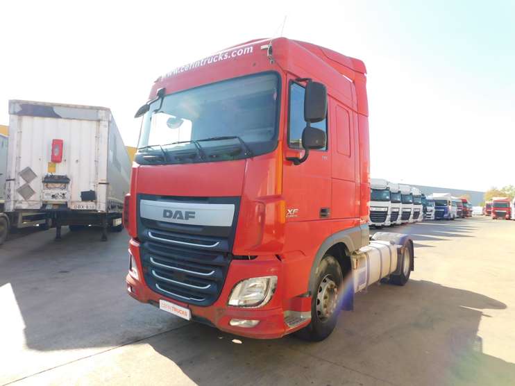 Tractor DAF (Cod 84013)