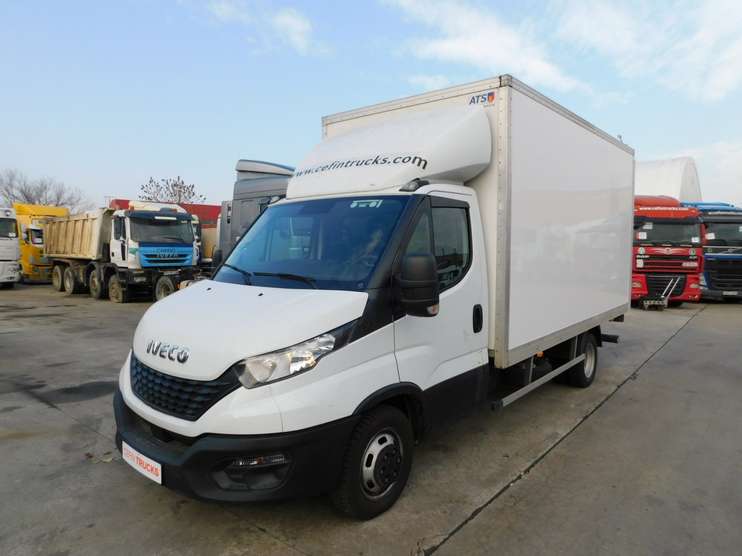 Utilitara IVECO (Cod 84239)