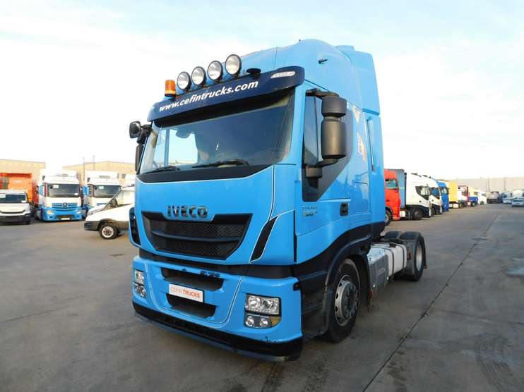 Tractor IVECO (Cod 84622)