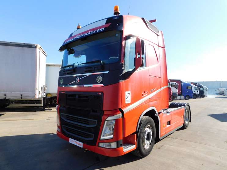 Tractor VOLVO (Cod 83978)