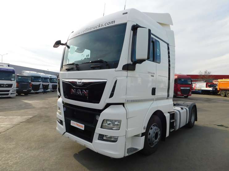 Tractor MAN (Cod 84899)