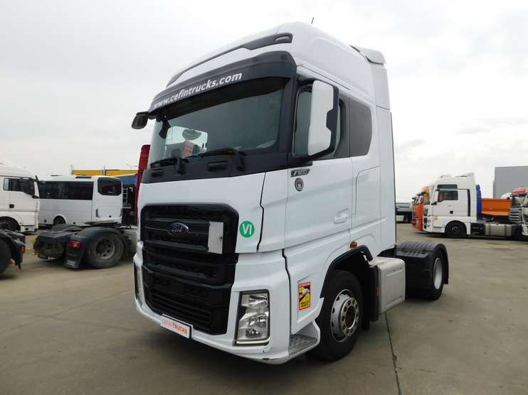 Tractor FORD (Cod 84431)