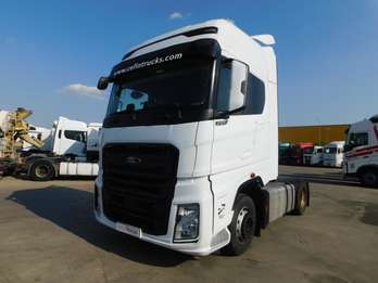 Tractor FORD (Cod 85051)