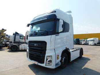 Tractor FORD (Cod 85049)