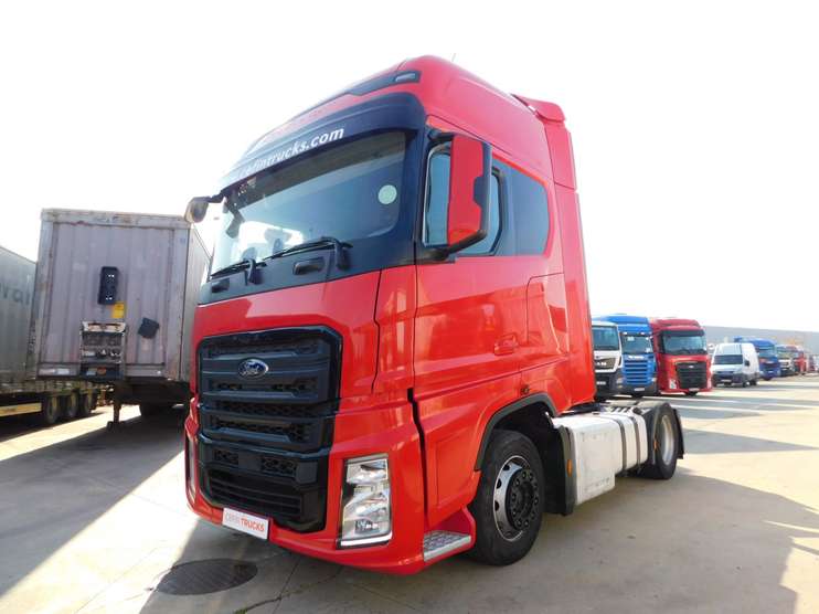 Tractor FORD (Cod 85661)