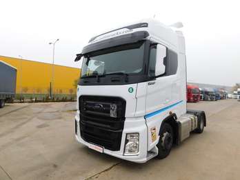 Tractor FORD (Cod 86409)