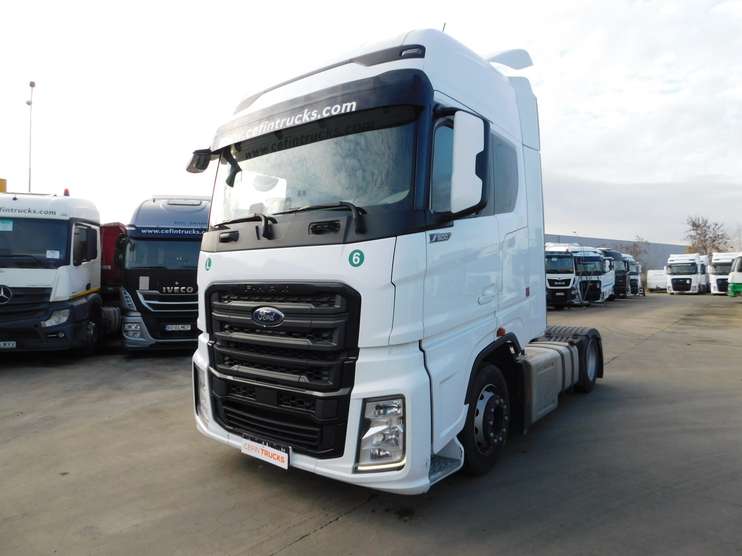 Tractor FORD (Cod 86400)