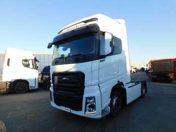 Tractor FORD (Cod 86585)