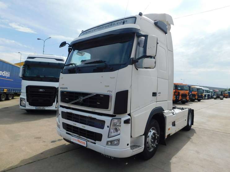 Tractor VOLVO (Cod 87620)